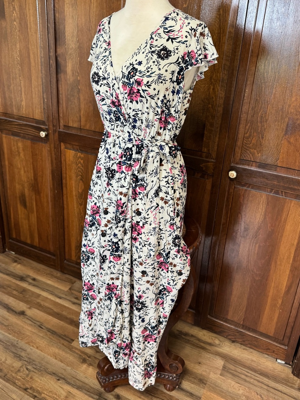 B.O.G Collective Floral Maxi Dress Faux Wrap Pockets Ivory Pink Size Medium